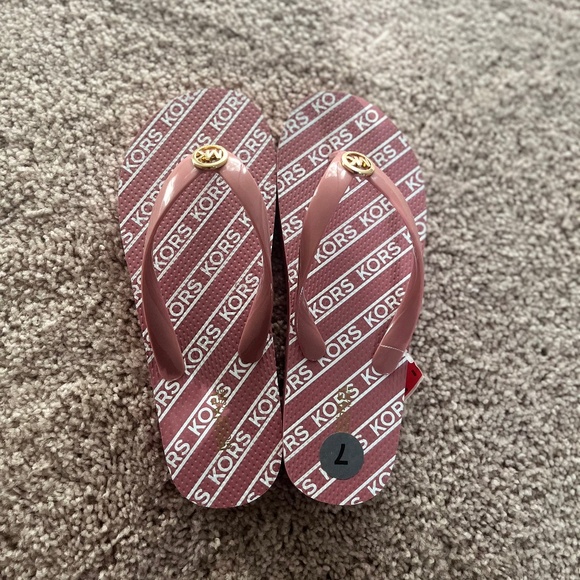 Michael Kors Flip Flops - Picture 1 of 3